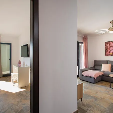 La Nina Bonita Tatil Evi Playa Blanca