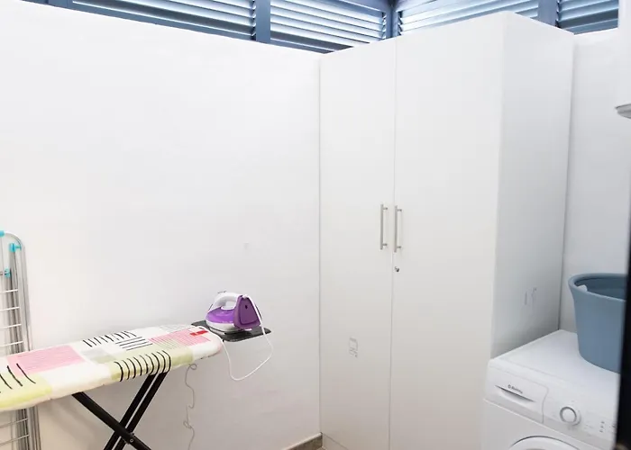 La Nina Bonita Nyaraló *